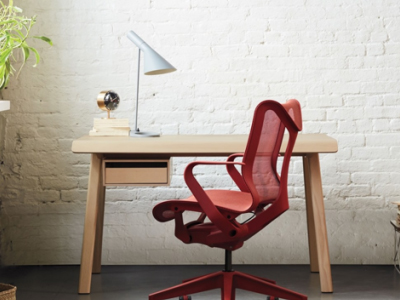 从濒临破产的传统家居到累计销售700多亿的办公椅，它是如何做到的？